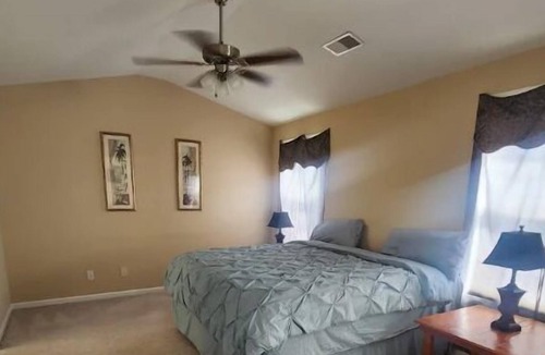 Bluffton House | Spacious Townhouse in Bluffton Overlooking Lake.