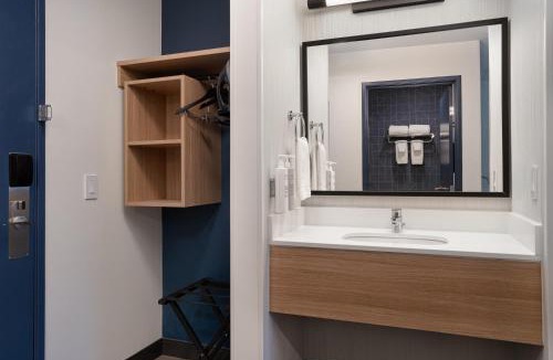 Coxsackie Hotel | Spark by Hilton West Coxsackie