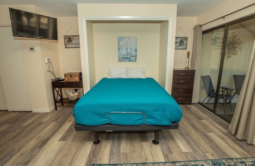Holiday Isle Condo | SPC8209 - Upstairs Studio with Murphy Bed - Sleeps 4