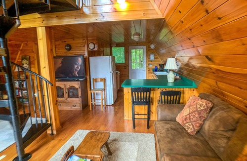 Lansing Cabin | Special March Savings - Haven Ridge