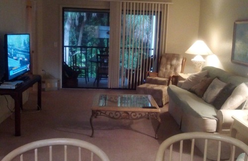 Pinellas Point House | St. Petersburg 2 bdrm/2 bath in a gated community