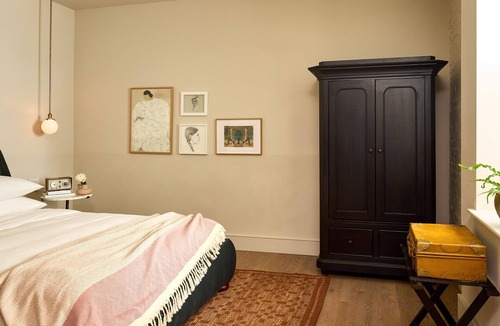 Fishtown Hotel | Standard Queen with Bold Decor & Cozy Philadelphia Charm