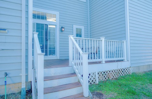Baileys Crossroads House | Stay Together Near DC - Spacious 5BR Home Sleeps 16+