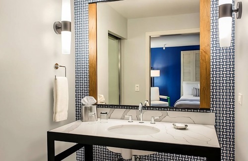 San Diego Hotel | Steps Away from Fun! Outdoor Pool, Beachfront Location!