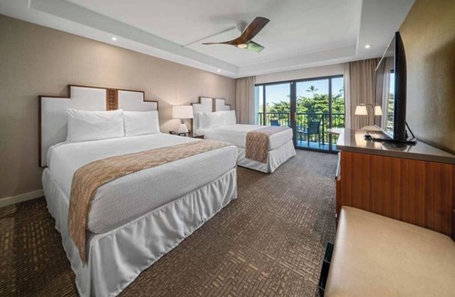Kaanapali Hotel | Steps Away from the Beach! 3 Premium Units, Private Lanai, Onsite Pool