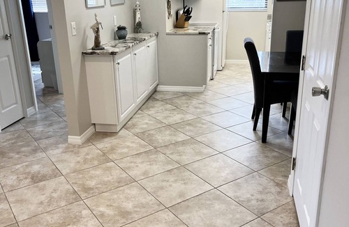 Whitney Beach Condo | Steps from the beach on Longboat Key