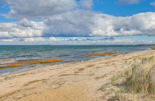 Brewster House | Steps to Beach: Timeless Lower Cape Cottage