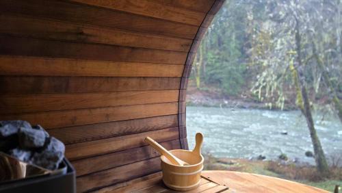 Verlot House | Stilly River Haus - Hot tub - Firepit - Fireplace