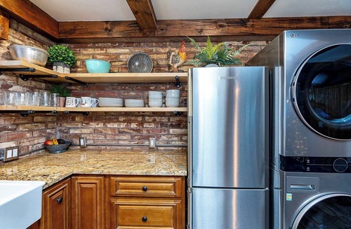 Verlot Cabin | Stilly River Haus - Hot tub - Sauna - Fireplace