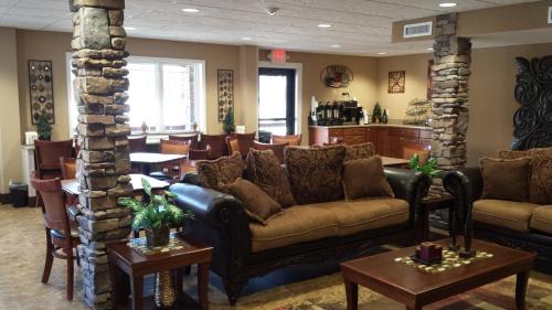 Cherokee Hotel | Stonebrook Lodge