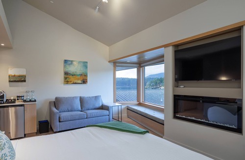 Eastsound Hotel | Stuart - Passionately Designed