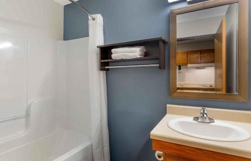 Fort Myers Hotel | Studio 6 Extended Stay Fort Myers FL
