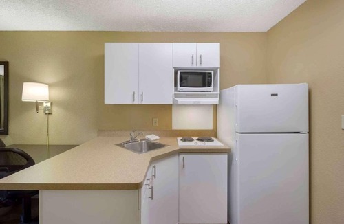 Kent Hotel | Studio 6 Suites Seattle Kent WA