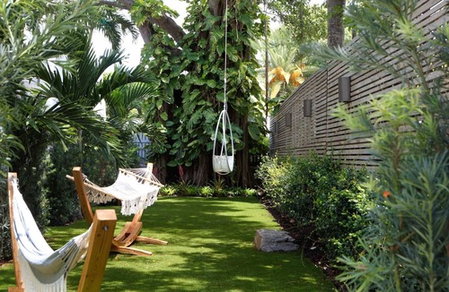 Old Town Hotel | Stunning 2 Floor Loft in Vibrant Key West Ideal for Romantic Weekends - Pool