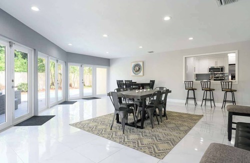 Coral Ridge Isles House | Stunning 4 Bedrooms House with Pool 6mins to Ocean