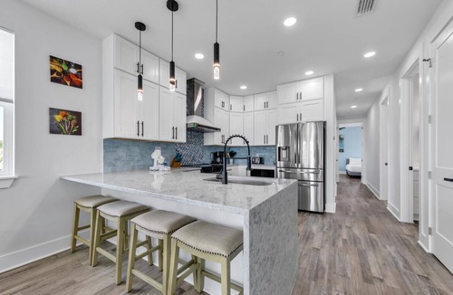 Bahama Beach House | ☀️Stunning 6BR Home-Private Pool-Across from Beach-Golden Seashell West☀️