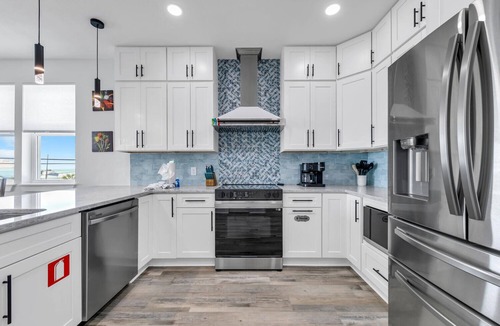 Bahama Beach House | ☀️Stunning 6BR Home-Private Pool-Across from Beach-Golden Seashell West☀️