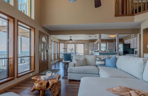 Jamaica Beach House | Stunning Bayfront Home! Panoramic Views, Fishing, Crabbing and Epic Sunsets.