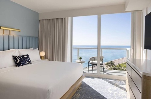 Sunny Isles Beach Hotel | Stunning Beachfront Location! Room w/Amazing Ocean View | Outdoor Pool