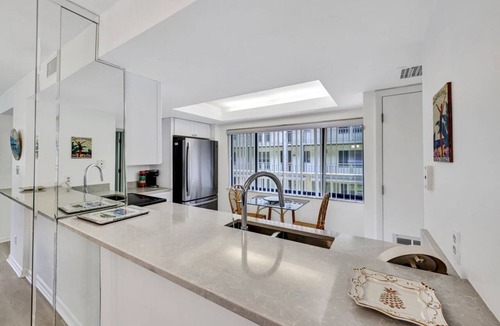 Bonita Bay Condo | Stunning Condo w/Private Beach Access, Restaurants & Shops