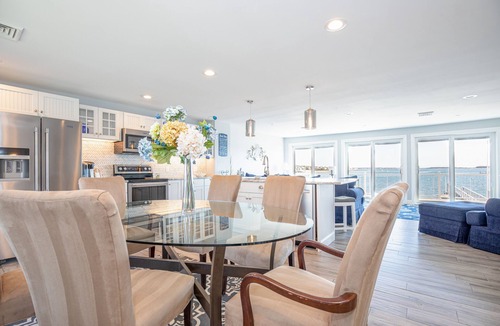 Hyannis House | Stunning waterfront with sandy beach & dock!