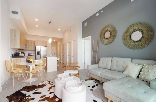 Northeast Miami Condo | Stylish 1Bdrm Penthouse In Miami Design District