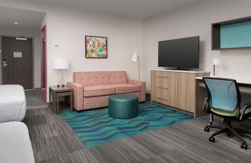 Ludlam Hotel | Stylish Comfort Near Miami Airport with Easy Access to Downtown Attractions