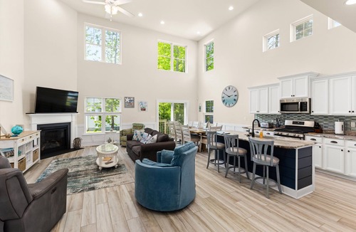 Ocean View House | Stylish Family Beach Retreat just minutes from Coastal Calm