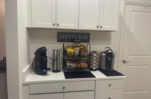 Sumter County House | Stylish Shadybrook retreat with golf cart, bikes & Tesla charger!