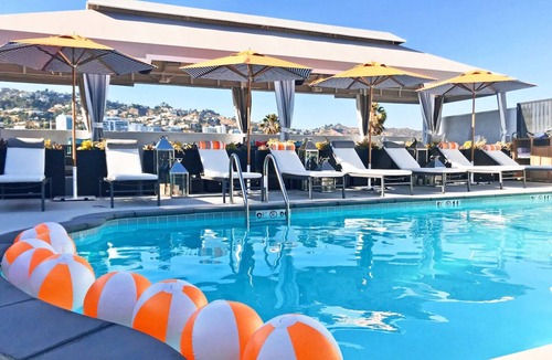 Tri-West Apartment | Stylish Suite w/Balcony, Gym, Pool, Sauna & Pet-Friendly Access!