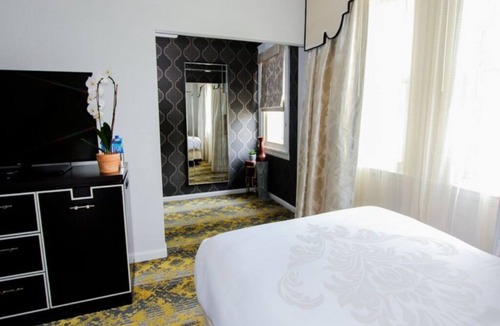 Kalorama Heights Hotel | Stylish Wellness Room Ideal for Exploring Dupont Circle + Embassy Row Area