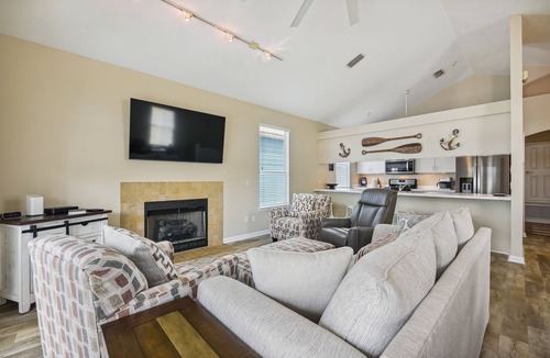 Marlin Cove House | Summer Deals! Walk to Beach! FREE Activities; -DOG Friendly