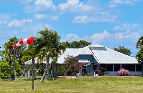 Okeechobee House | Sunniland Ranch Airport Paradise