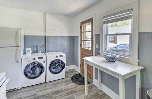 Bristol House | Sunny Bristol Home w/ Yard - Walk to Downtown