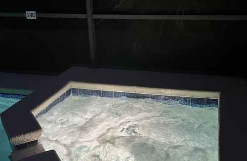 Sandy Ridge Villa | Sunny lake view villa with pool spa - close to attractions