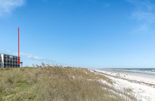 Crescent Beach Apartment | Sunny Side Up! - Direct OCEANFRONT Condo - End Unit - Crescent Beach, Saint Augustine Florida