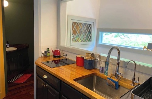College Hill Apartment | Sunny Studio Loft Next to RISD & Brown w/Parking!