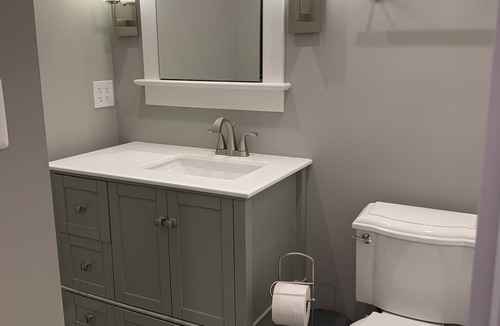Del Ray Apartment | Sunny, Stylish Carriage House