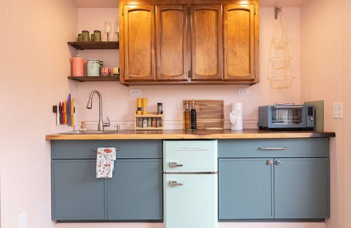 Southeast Boise Apartment | Sunnyside Alley Studio - HotTub, Bikes, Fire Pit, Downtown