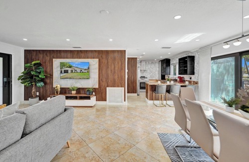 Fort Lauderdale House | Sunset Dockhouse - Gameroom & Kayaks