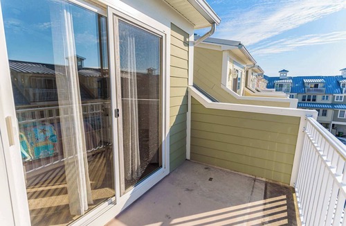 Sunset Island Condo | Sunset Island - 5 BR, Sleeps 12, 2 pools