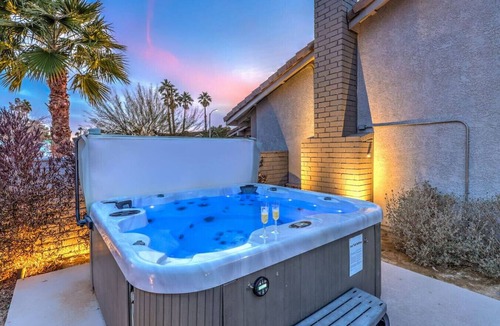 Green Valley North Apartment | 𖤓 Sunset Swim, a Lux Vegas Pool Villa w/Spa