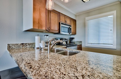 Holiday Isle Condo | Sunset Views & Fireworks Nights – Islander 616