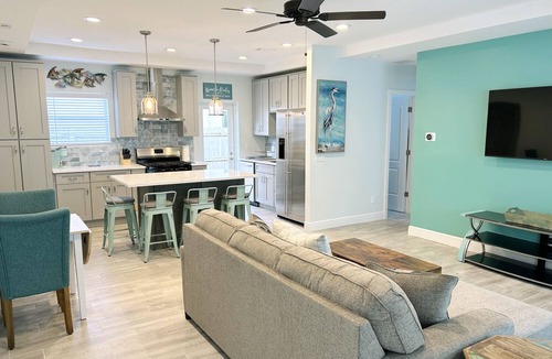 River Oaks House | Sunshine Retreat FTL- 3 Bedroom vacation home in downtown Ft. Lauderdale