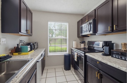 Wright House | Sunshine Stay Sleeps 9 Fort Walton Beach