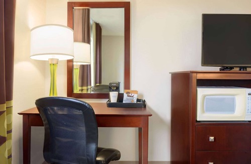 Bethany Hotel | Super 8 by Wyndham Bethany MO