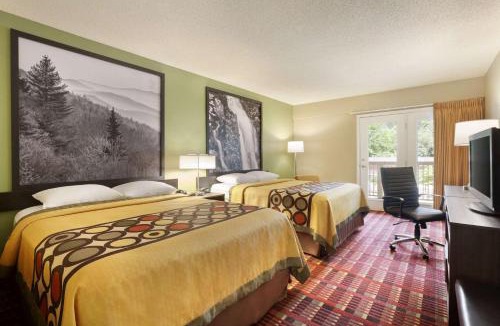 Cherokee Hotel | Super 8 by Wyndham Cherokee