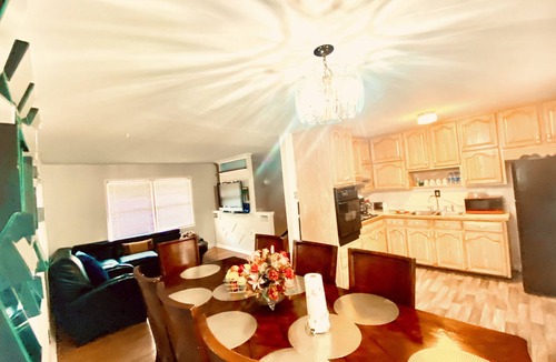 Morrow House | 🏙️Super Atlanta unique Spacious Very Convenient 9BDS 6BR 2.5BT@morrow Ga