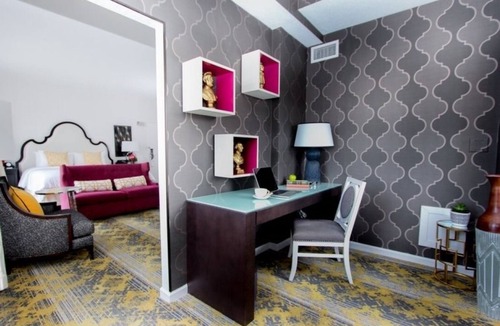 Kalorama Heights Hotel | Superior Junior Suite King, Onsite Bar, Easy Metro Access
