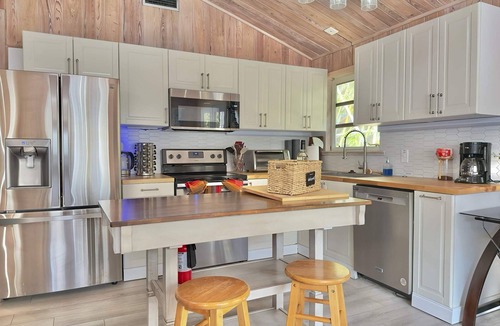 Bayou Oaks House | The Bamboo Grove: Your Sarasota Sanctuary